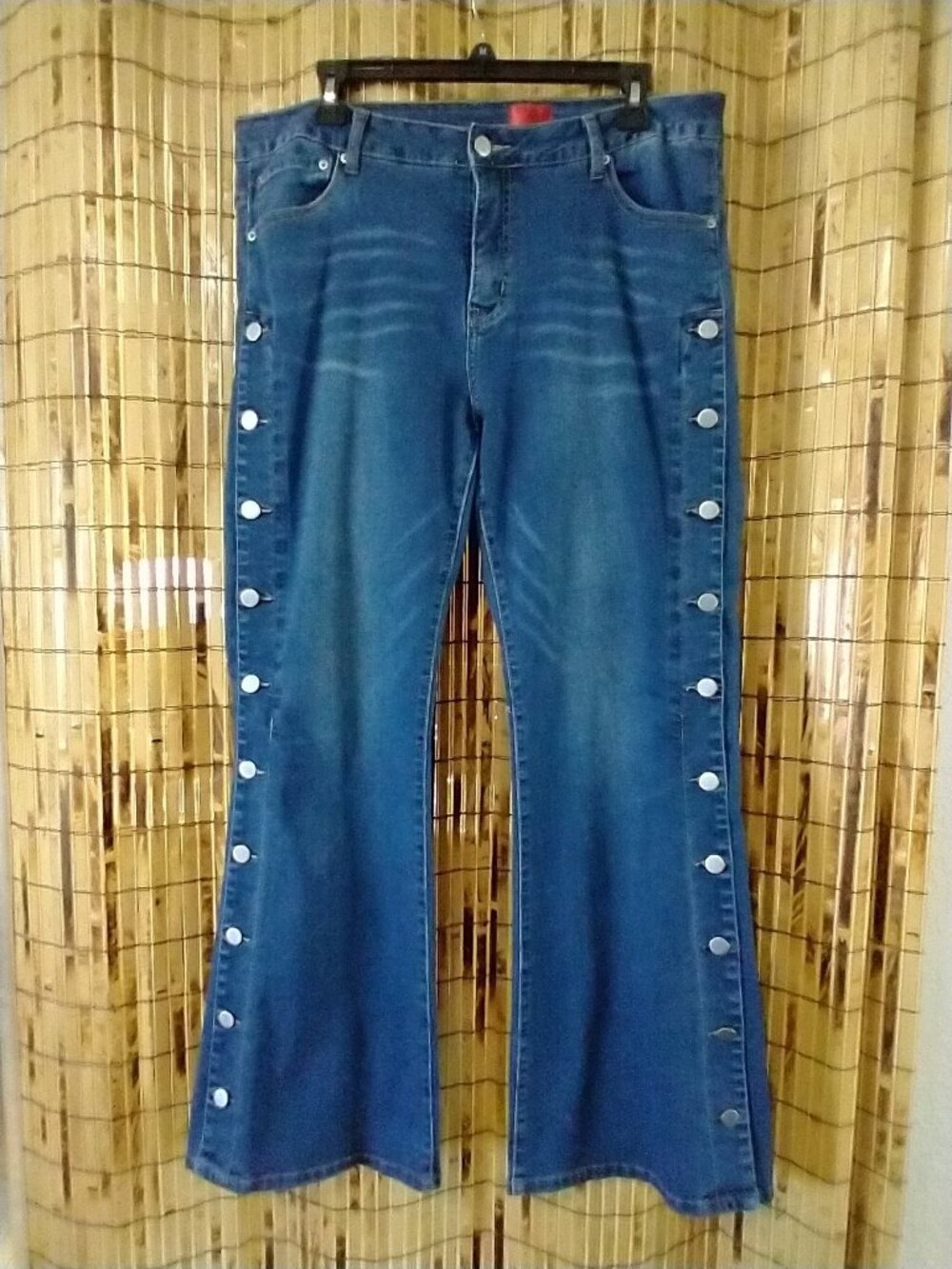 V Cristina Side-Button Flare Jeans in Size 14